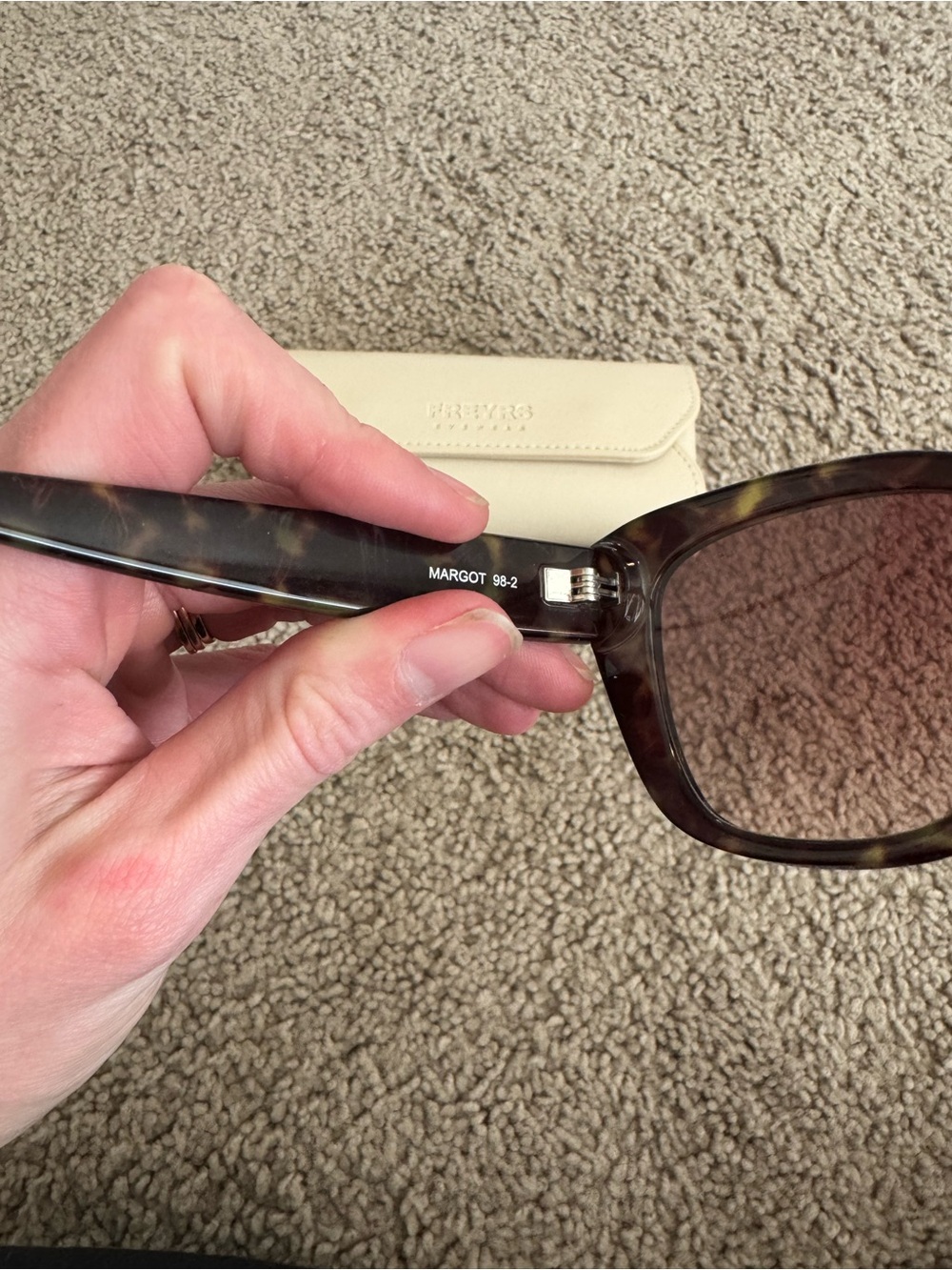 Freyrs Margot Sunglasses - Picture 3 of 5